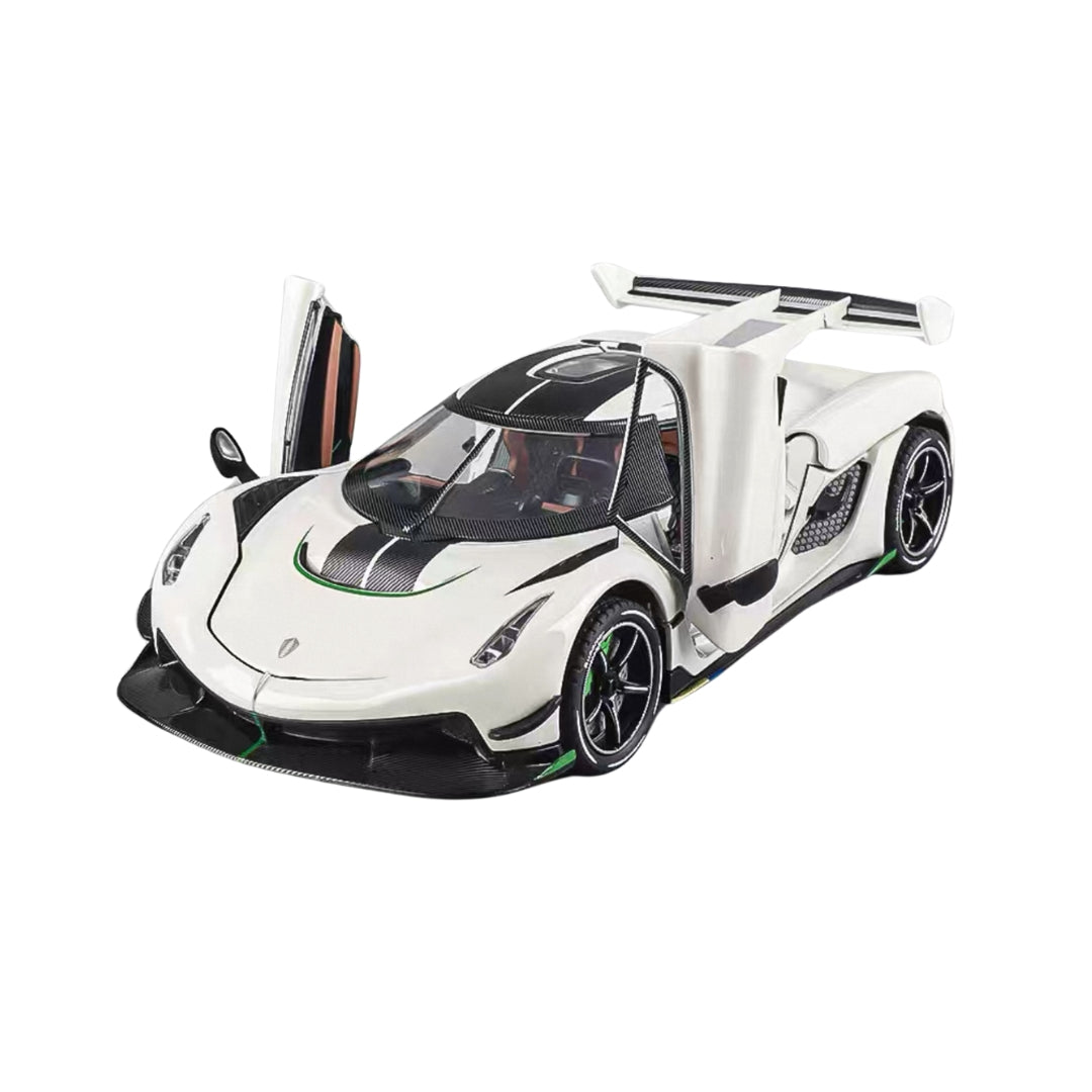 KOENIGSEGG JESKO WHITE DIECAST MODEL