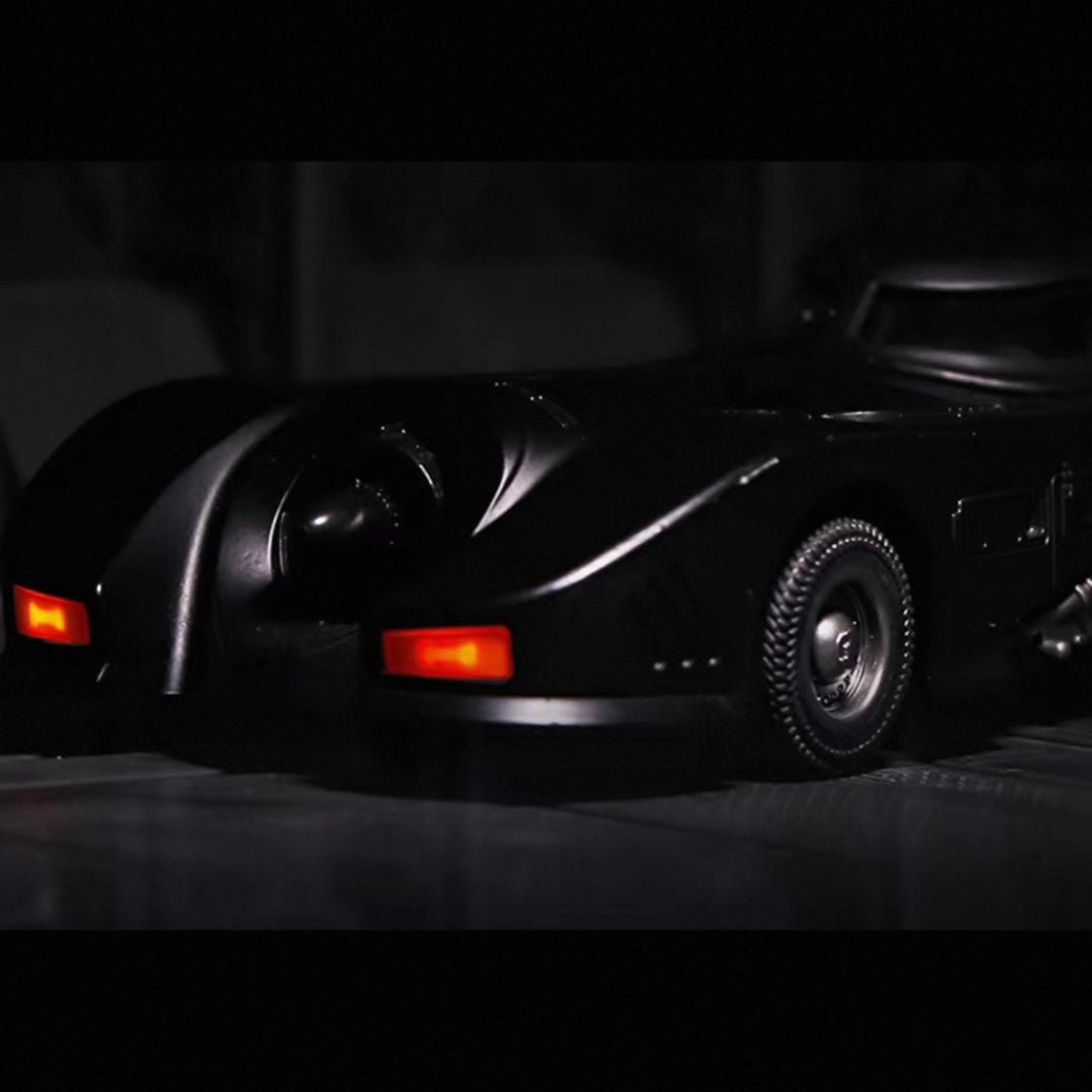 BATMOBILE 1989 DIECAST MODEL